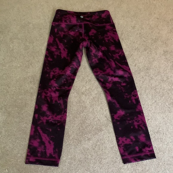 Lululemon size 2 leggings - Picture 2 of 3